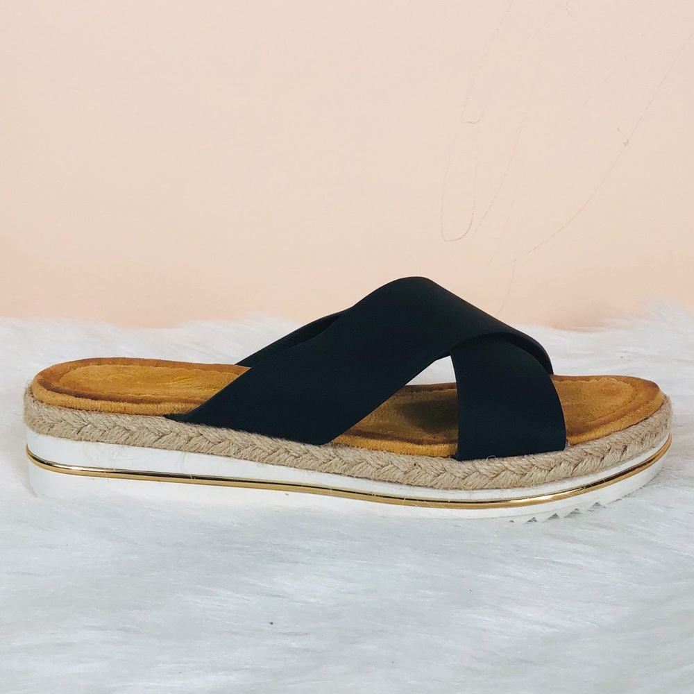 JUST IN‼️BLACK ESPADRILLE CRISSCROSS SANDAL- shoe - Picture 3 of 4